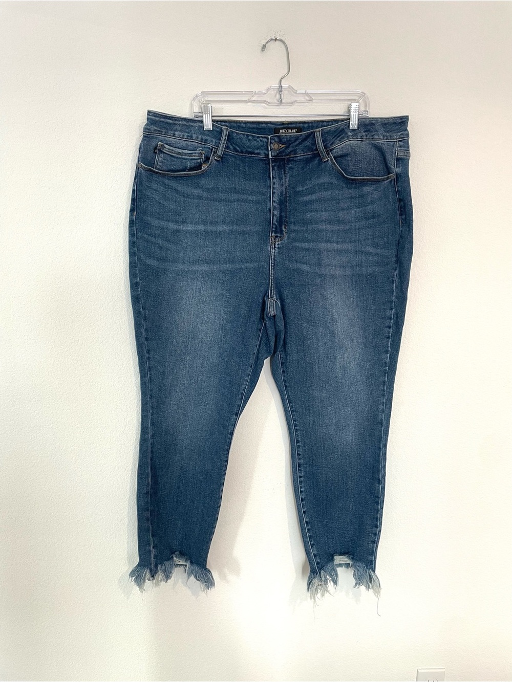 Judy Blue High Rise Skinny Raw Hem Jeans in Dark Blue Wash